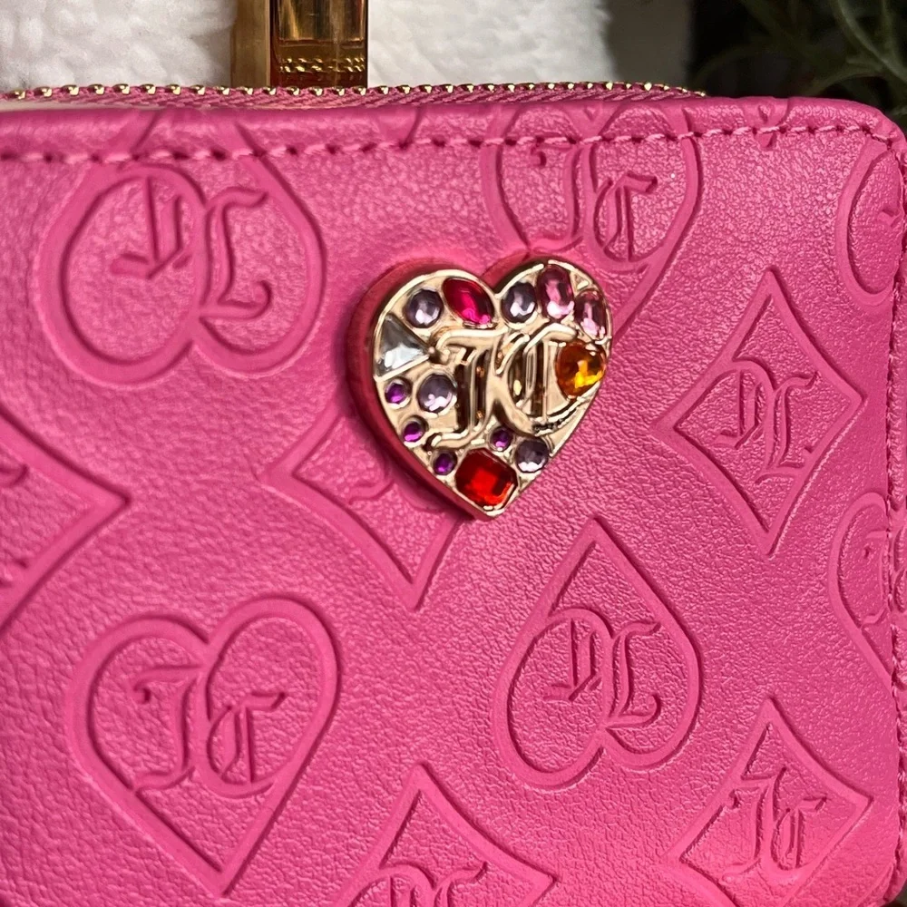 Juicy Couture #juicyaccessories detail design